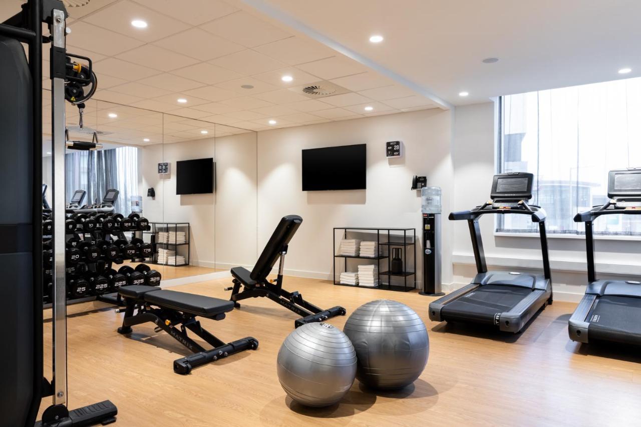 Courtyard By Marriott Glasgow Sec Экстерьер фото