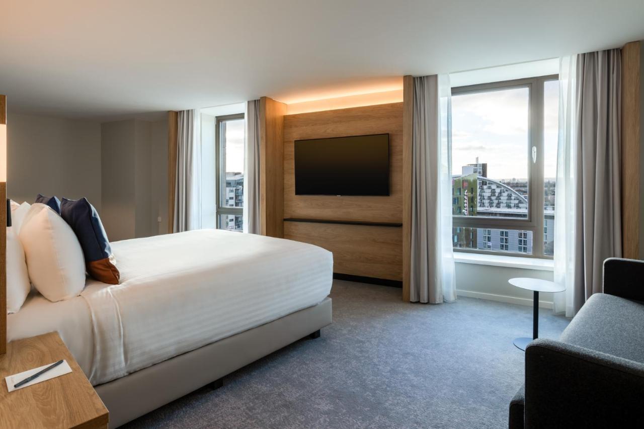 Courtyard By Marriott Glasgow Sec Экстерьер фото