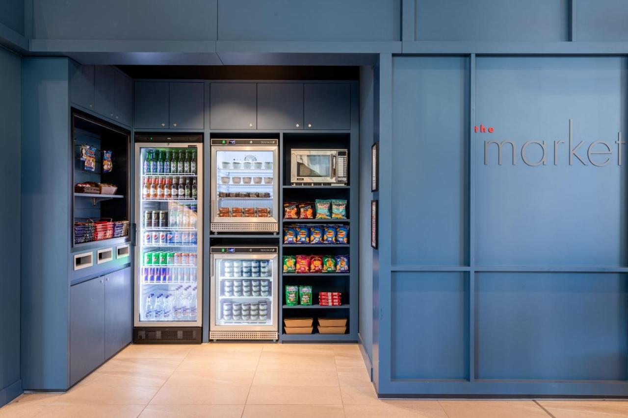 Courtyard By Marriott Glasgow Sec Экстерьер фото