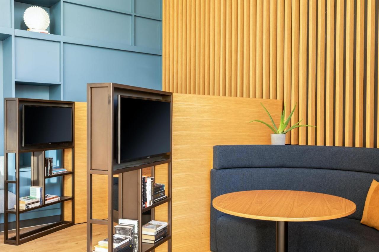 Courtyard By Marriott Glasgow Sec Экстерьер фото